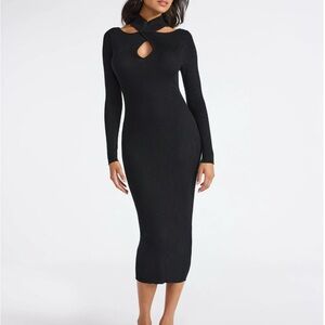 Brand-New Sofia by Sofia Vergara Twist Front Sweater Dress, size small